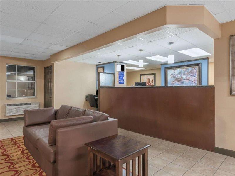 Days Inn By Wyndham Perryville Extérieur photo