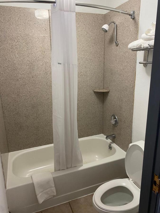 Days Inn By Wyndham Perryville Extérieur photo