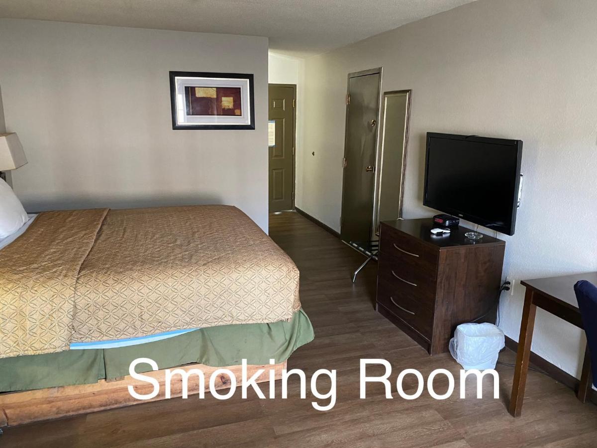 Days Inn By Wyndham Perryville Extérieur photo
