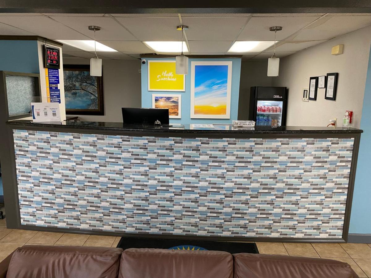 Days Inn By Wyndham Perryville Extérieur photo